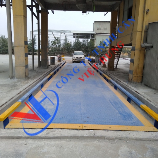 Cân nổi 120 tấn
